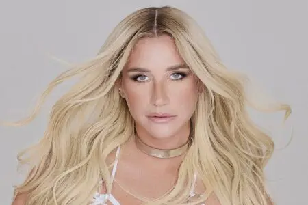 Pop superstar Kesha to headline Mighty Hoopla Sydney at Bondi Beach
