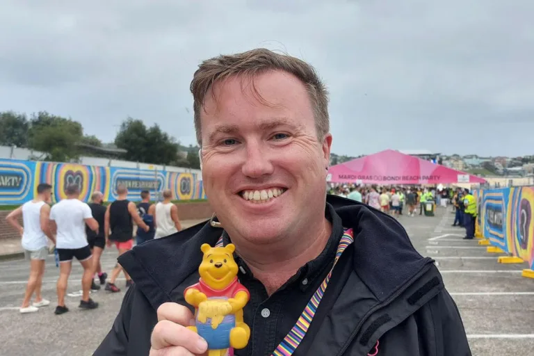Senior Sydney Mardi Gras figure resigns